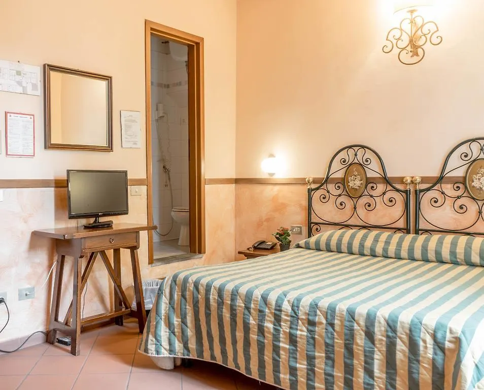 Hotel Monica Florens 2*,  Italien