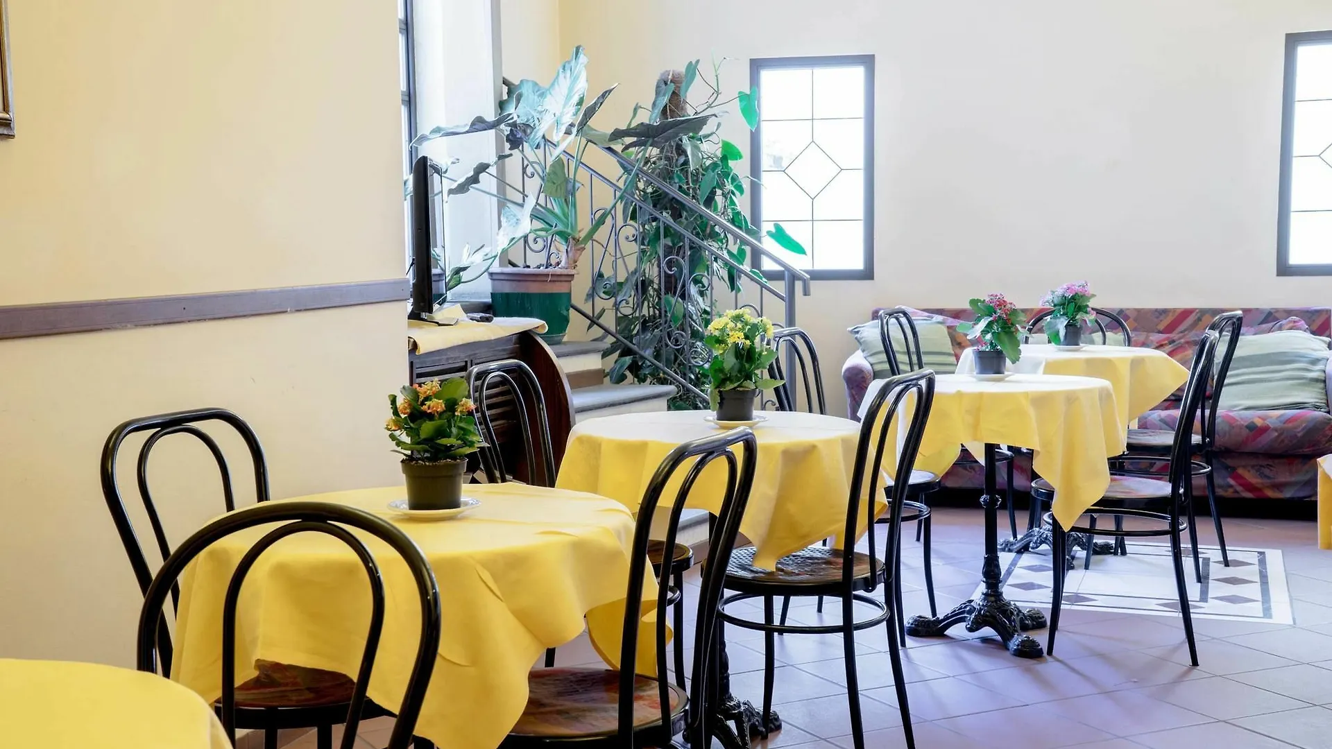Hotel Monica Florens 2*,  Italien