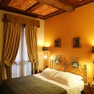 Delle Drapperie Otel Bolonya