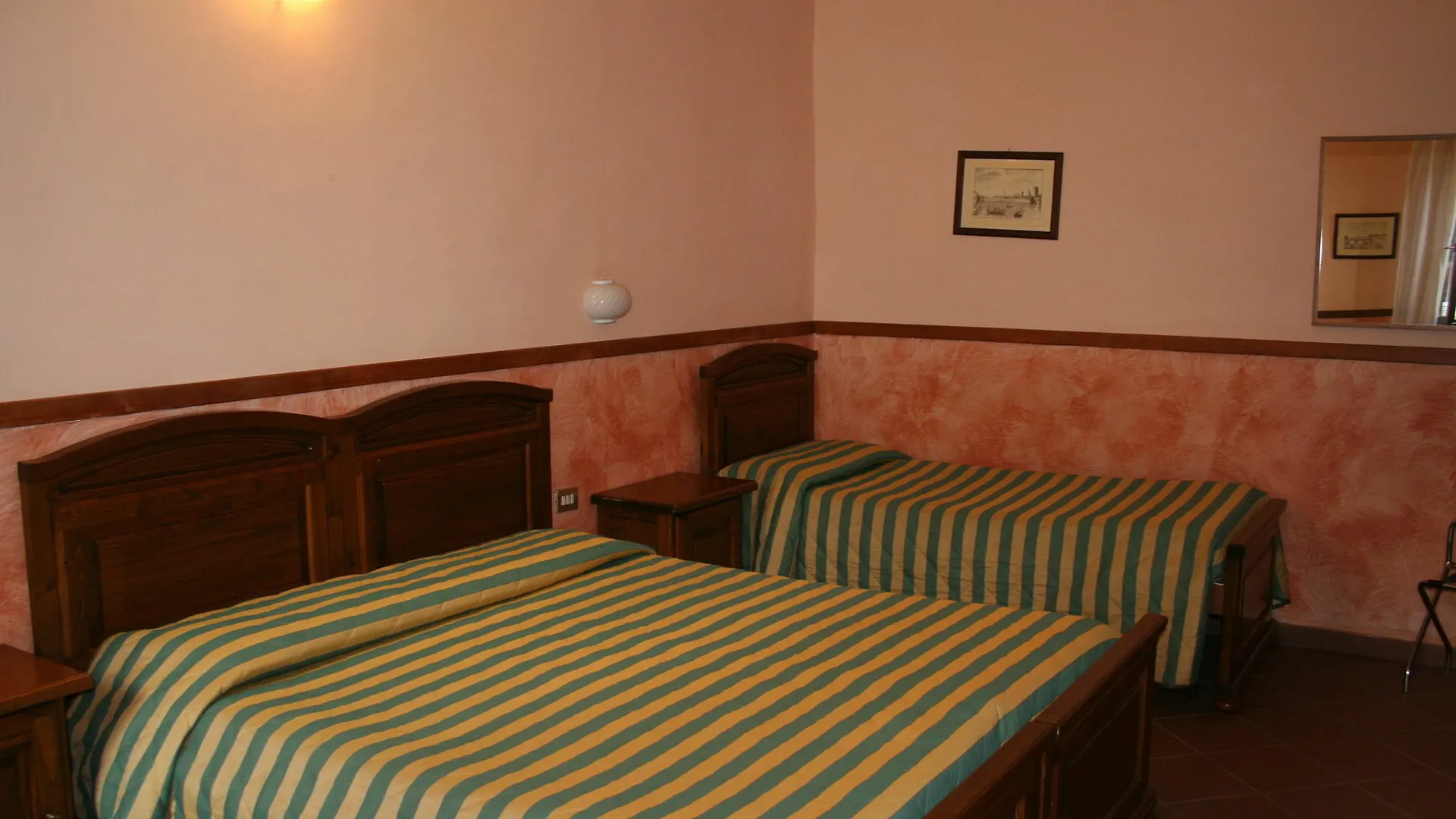 **  Hotel Monica Florença Itália