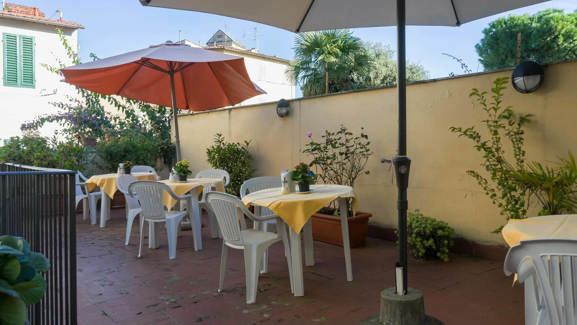 פירנצה Hotel Monica 2*,