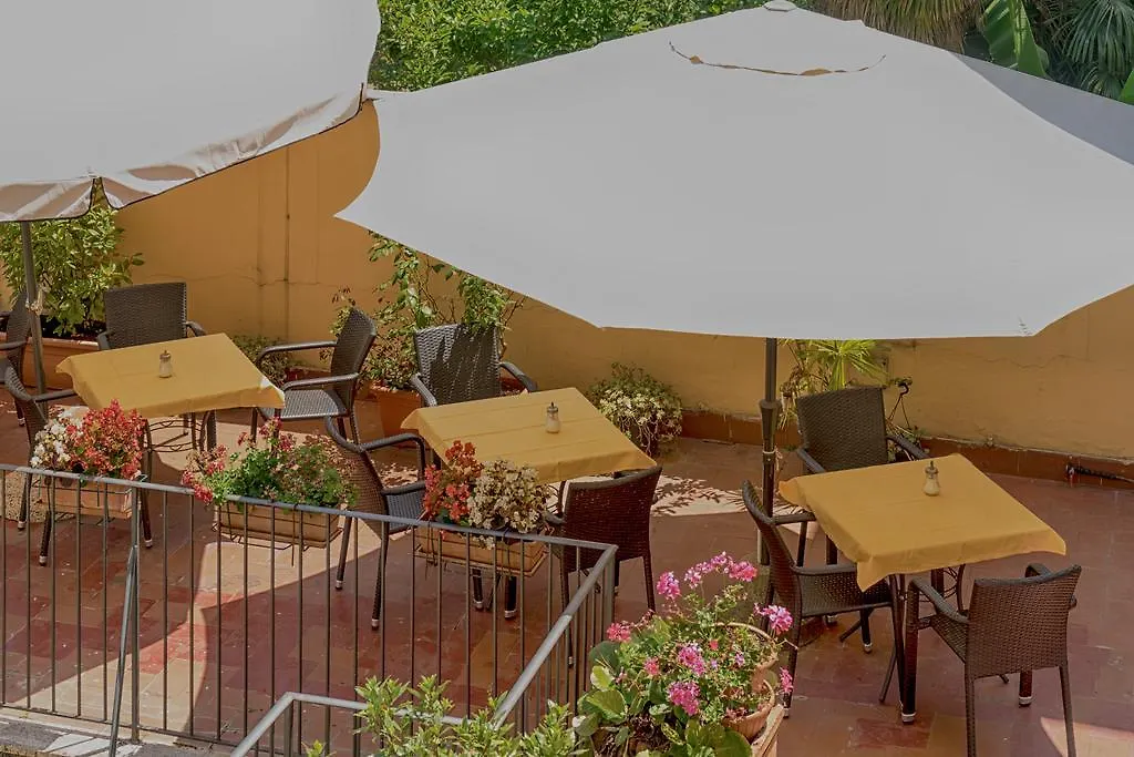 **  Hotel Monica Florence Italy